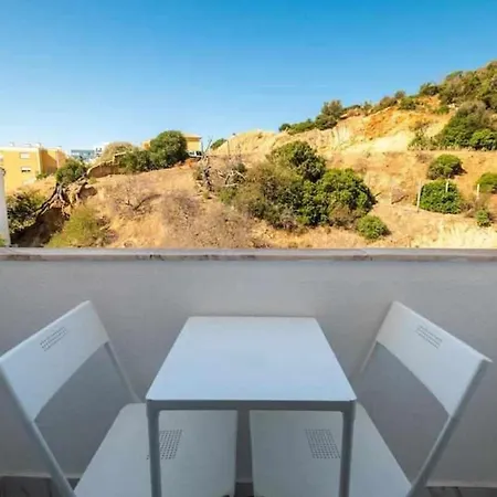 דירה Downtown Art Flat