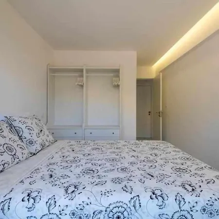 Downtown Art Flat Албуфейра